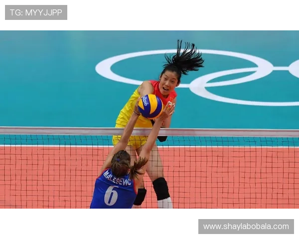 中国女排迎战世界冠军巴西队全力备战东京奥运会资格赛