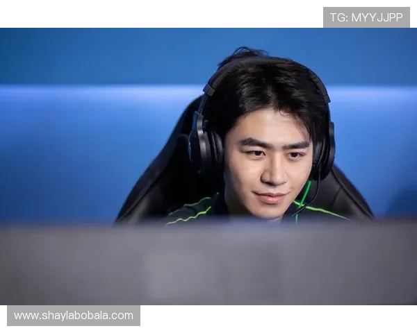 《全球电竞赛事激烈角逐 新兴战队崭露头角引发业内关注》