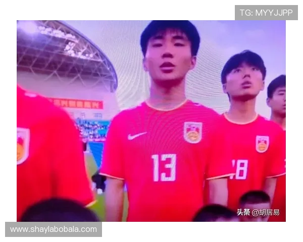 中国男足亚洲预选赛再遇劲敌全队誓言用拼搏精神捍卫主场荣誉