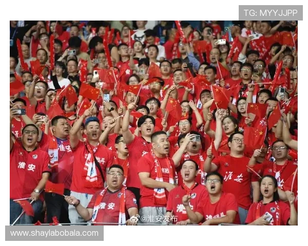 中国足球超级联赛新赛季揭幕战精彩纷呈 多队引援强化阵容争夺激烈