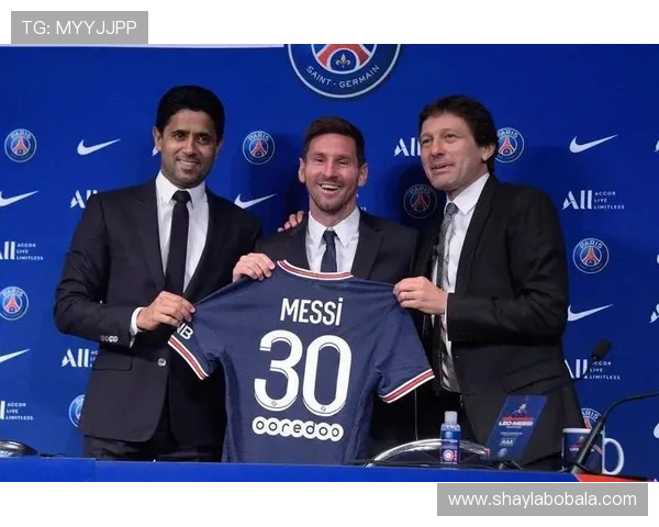 梅西领衔大巴黎新赛季阵容重磅出击 足球界新星逐梦欧洲赛场