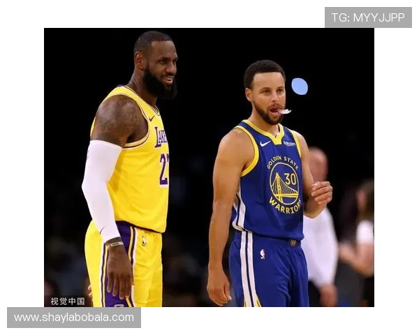 勇士队宣布库里复出，带领球队迎战湖人，季前赛焦点战再掀高潮