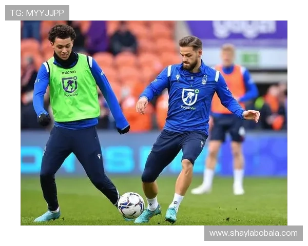 布莱克浦俱乐部宣布新赛季阵容调整并签约多名新球员强化实力